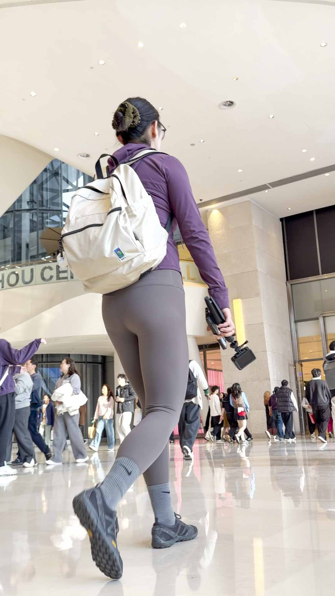 性感金三角瑜伽丰臀少妇（积分45）