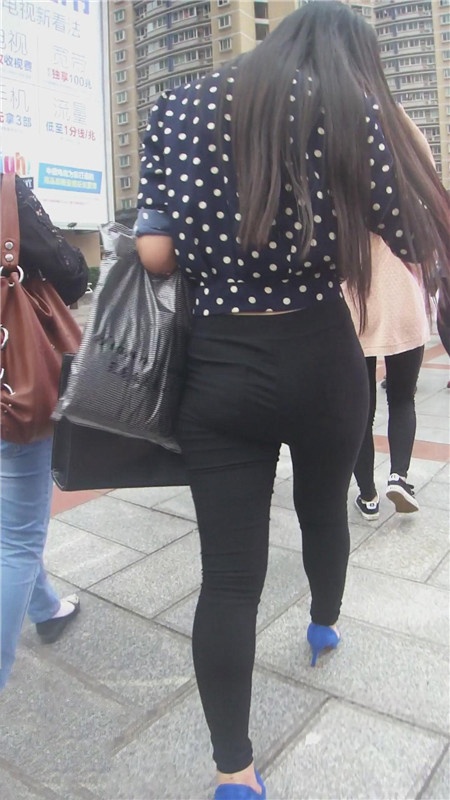 黑裤长发妹子[614M/MP4]