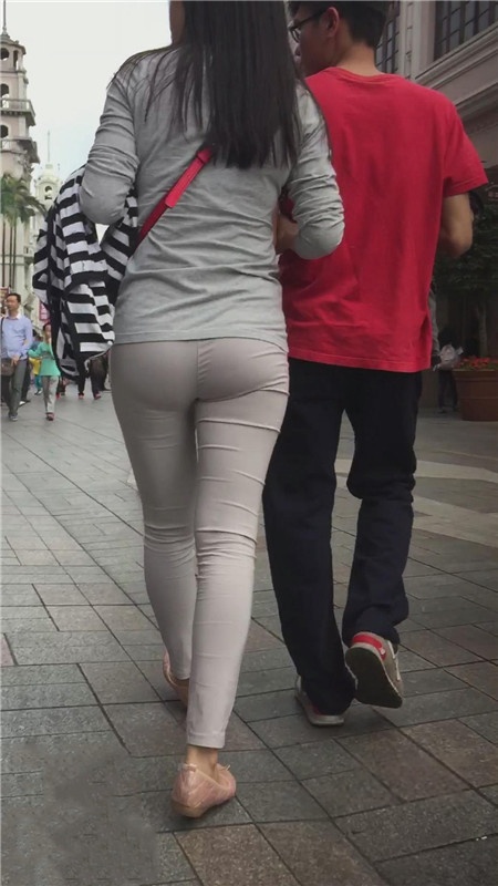 灰裤紧身美妇[879M/MP4]