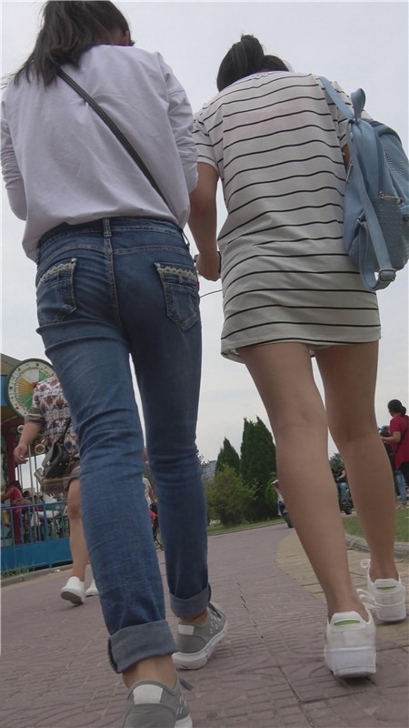 牛仔紧身妹子[891M/MP4]