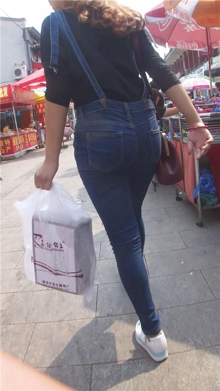 牛仔背带小妹[86M/MP4]