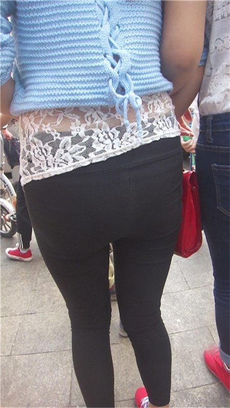 黑裤妹子[519M/MP4]