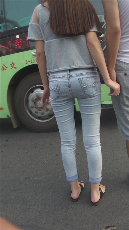 牛仔裤小妹[431M/MP4]