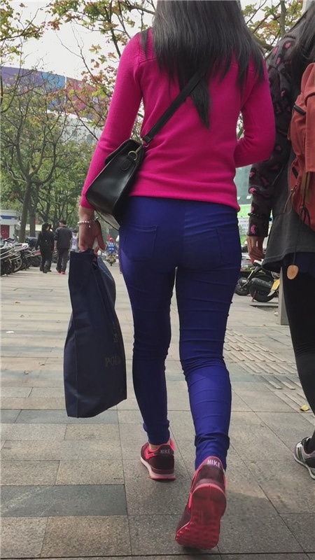 丰腴紧身裤[445M/MP4]