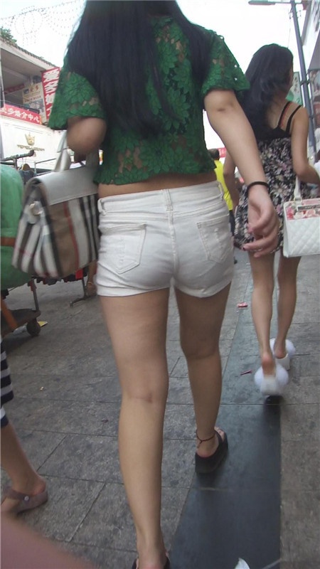 热裤露腰小姐姐[254M/MP4]