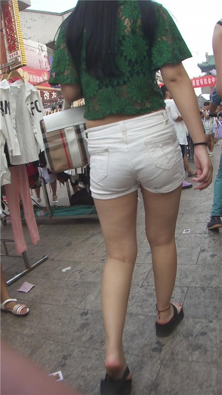 热裤露腰小姐姐[254M/MP4]