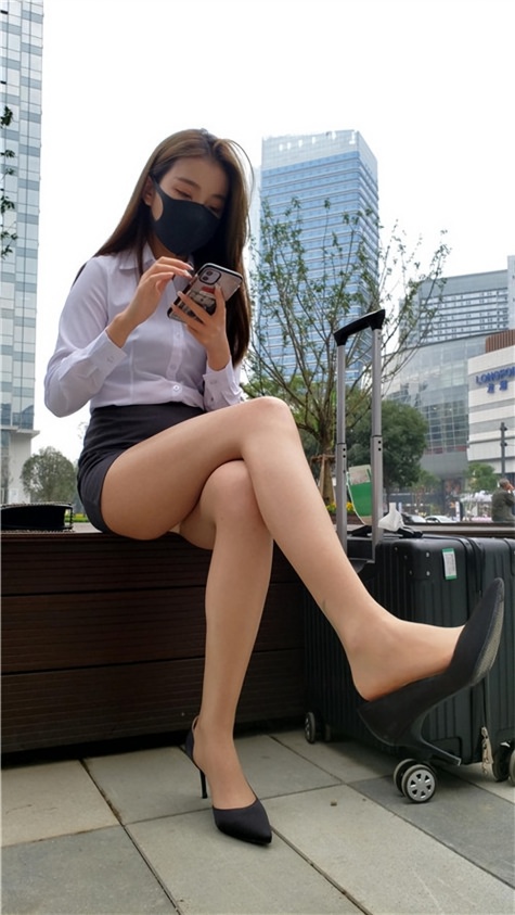 （视频一）漂亮的职场美女[6.4G/MP4]