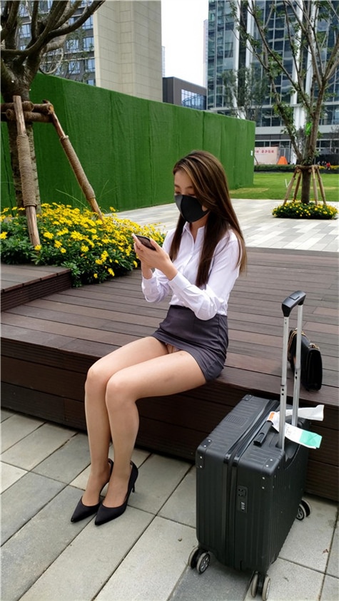 （视频二）漂亮的职场美女[5.22G/MP4]