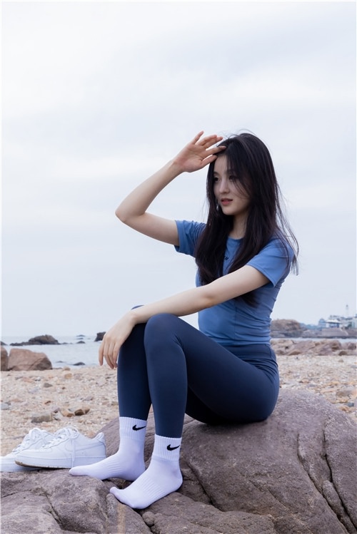 海边的小姐姐 【套图+视频】