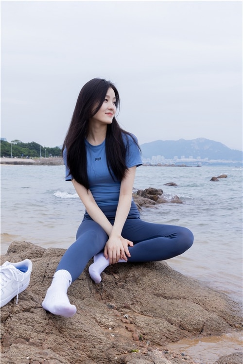 海边的小姐姐 【套图+视频】