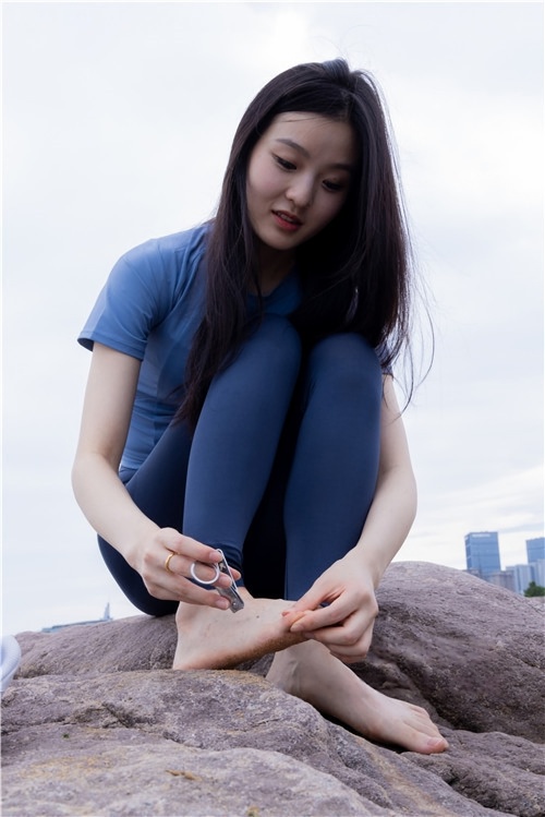 海边的小姐姐 【套图+视频】