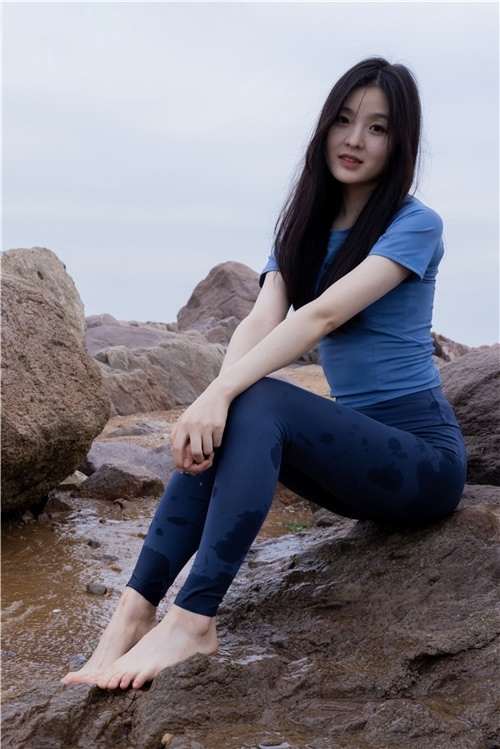 海边的小姐姐 【套图+视频】