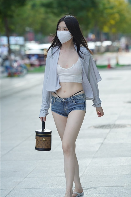 热裤美人(617P)[7.83G/JPG]