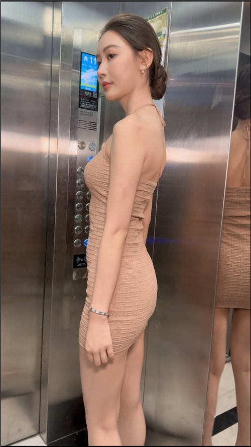 一身优雅，一瞬心动（中）[4.49G/MP4]