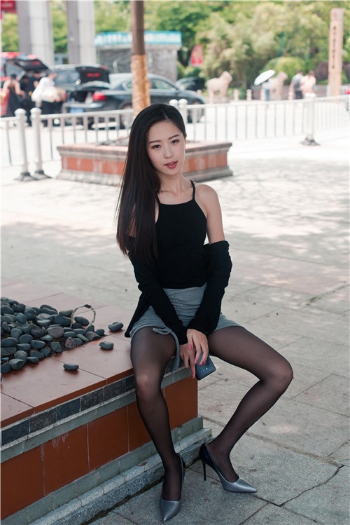 黑丝S女-未删减【套图+视频】