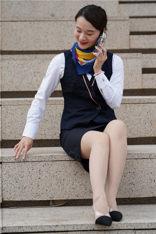 制服小姐姐【套图+视频】