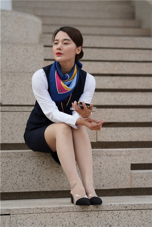 制服小姐姐【套图+视频】