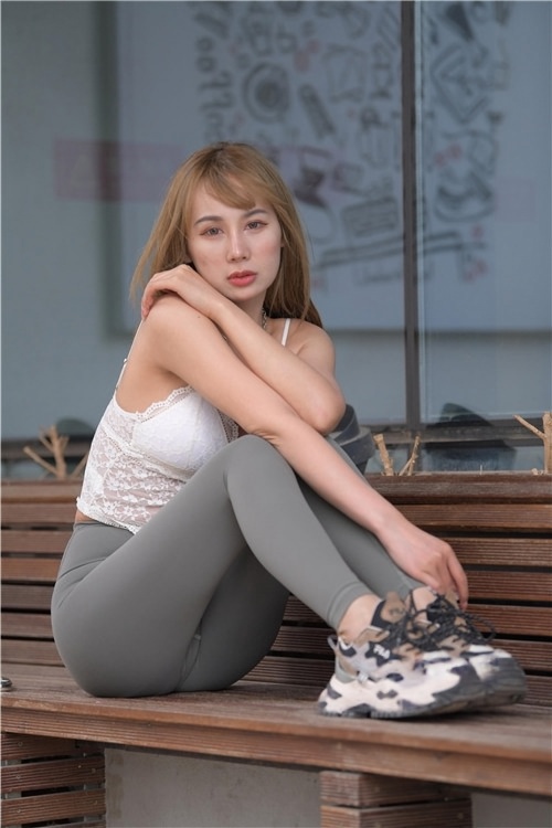 紧身瑜伽裤美女(709P)[16.8G/JPG]
