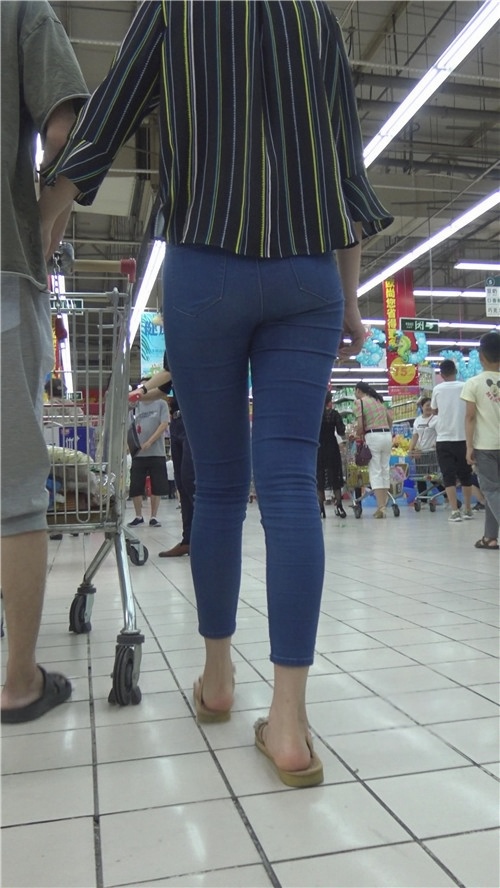 紧身蓝牛[2.42G/MP4]