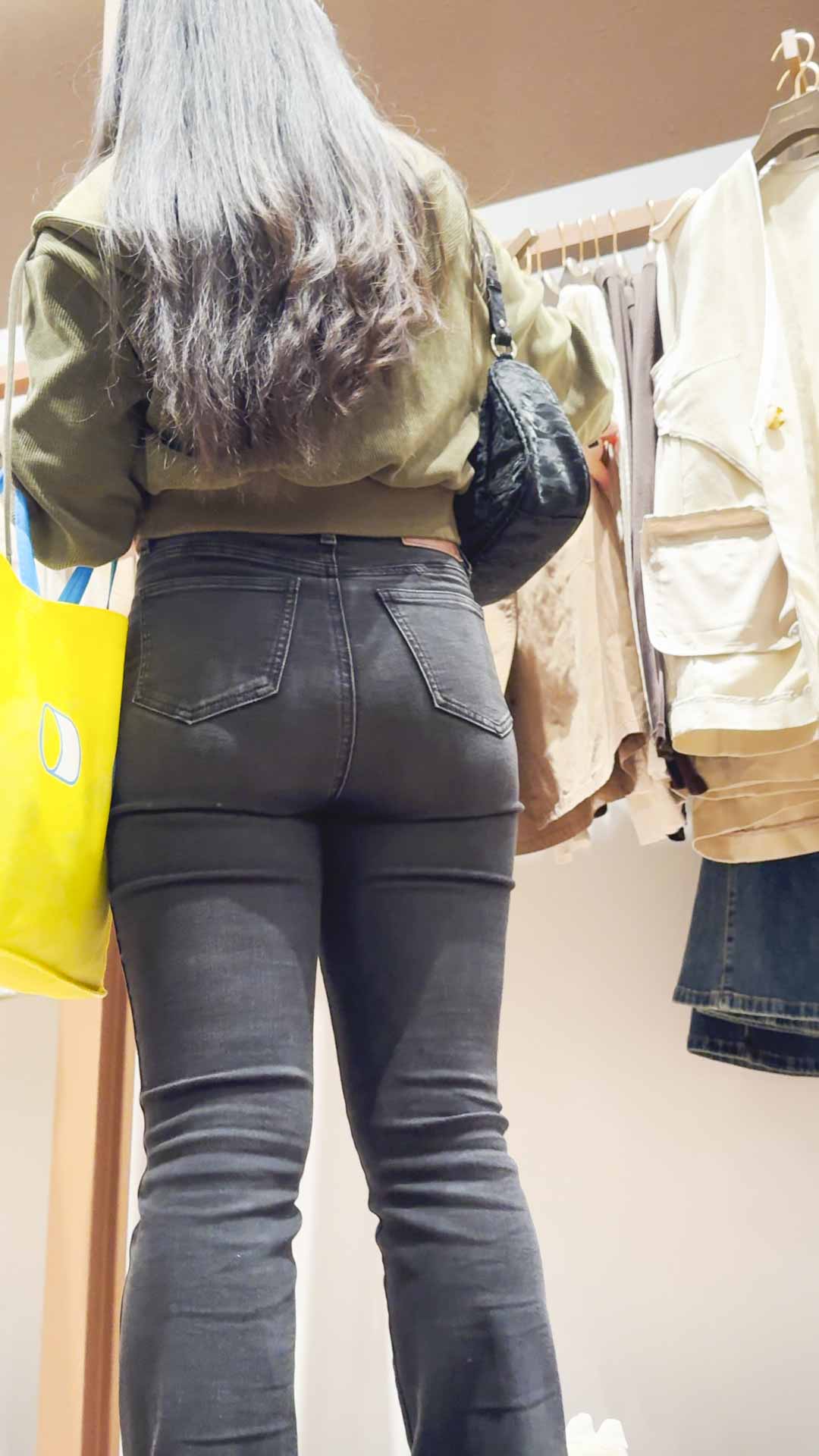 这女人那巨大的臀部，简直就是为别人而生【积分195】