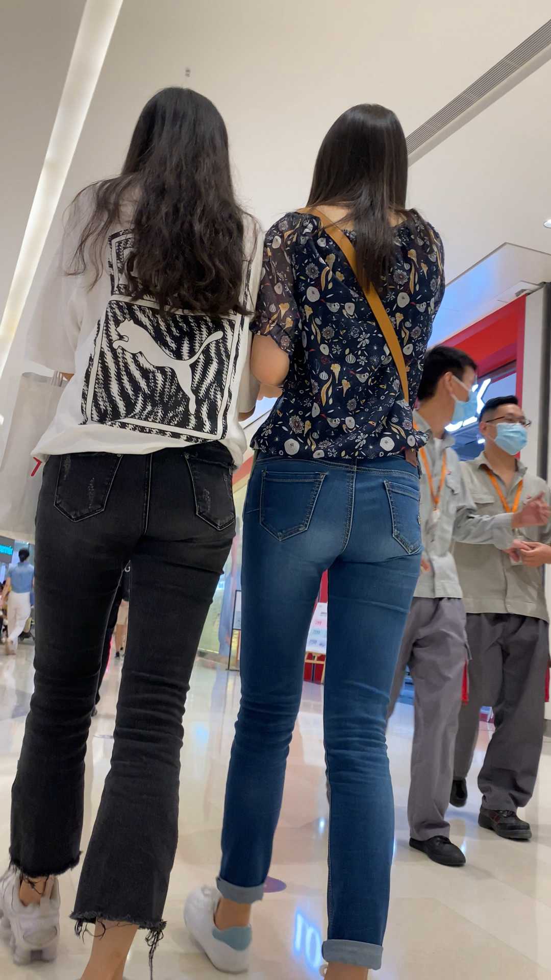 黑牛与蓝牛两妹子让你选择【积分28】
