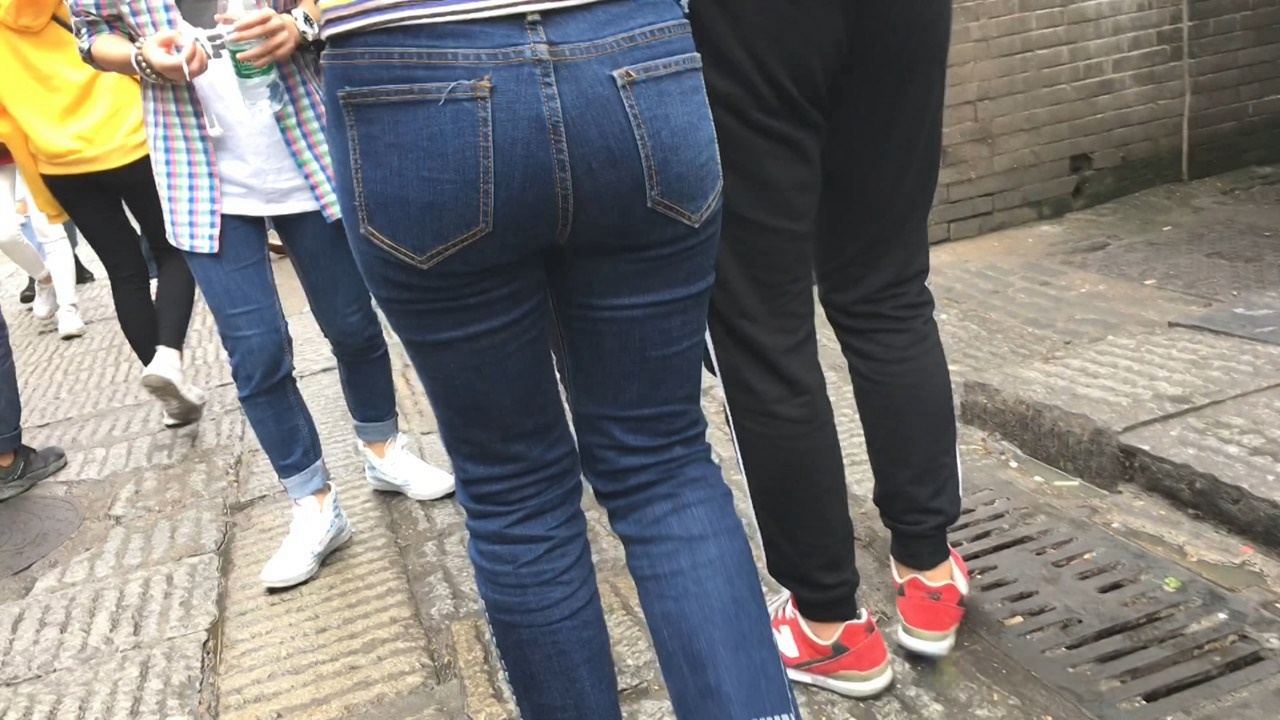 宽臀牛仔裤是什么感觉[951M] 