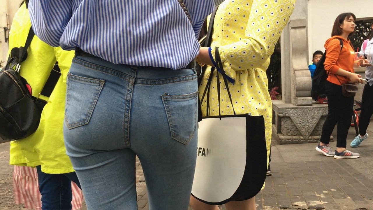 小翘臀美眉[172M/MOV]