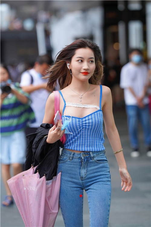 蓝牛小姐姐(85P)[974M/JPG]