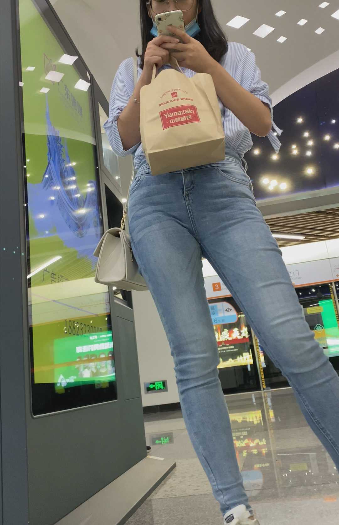 【积分369】中秋献礼饱满灰牛仔丰臀美女