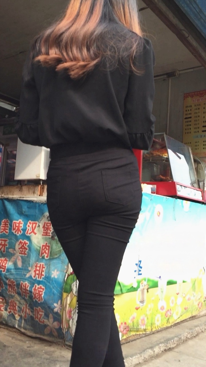 粗高跟黑紧裤靓丽大美女[480M/MOV]