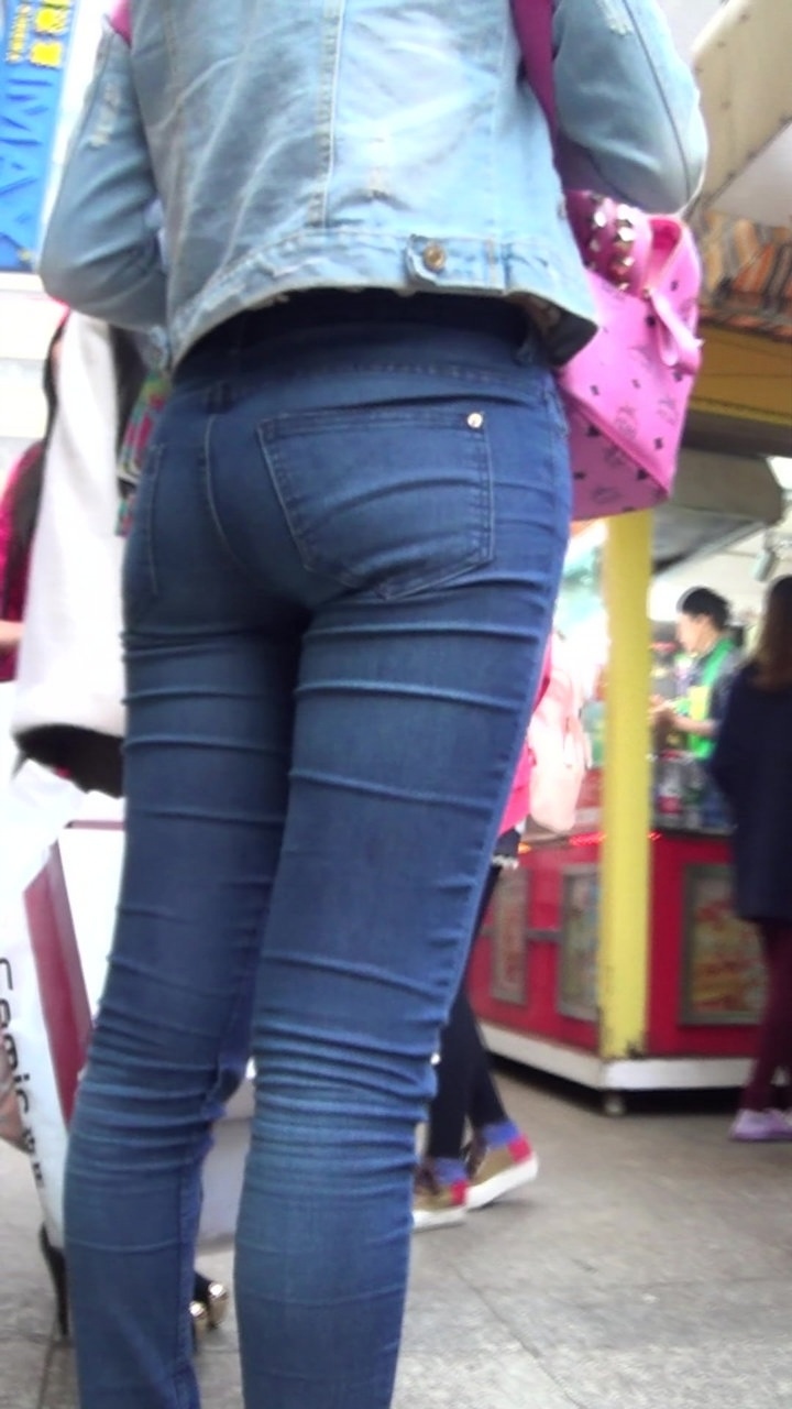 长牛仔裤紧臀美人儿，PG紧紧的[157M/MTS]
