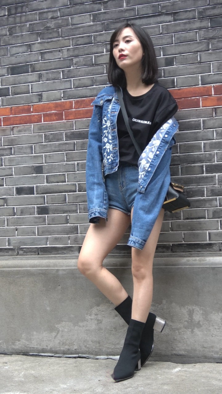 4K-性感街拍牛仔热裤街拍美女DJ807[2.22G]