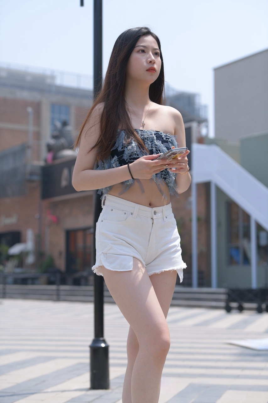 白色热裤MJ3470