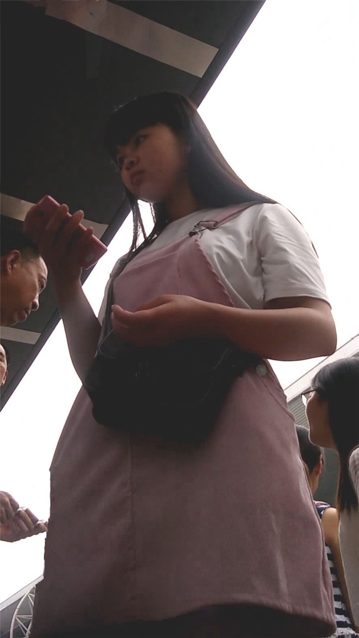 不知由来大师街拍美女视频合集[31.6G]