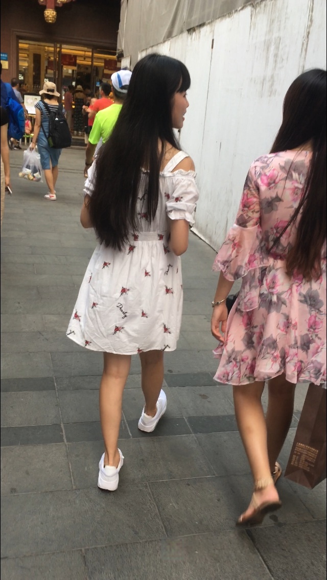 Q系列街拍美女高清视频[57G]