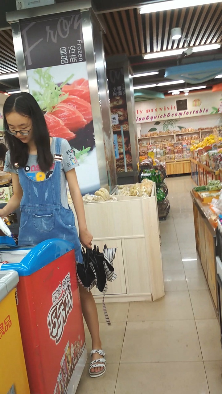 樱之舞大师街拍美女视频共26个合集[41.9G]