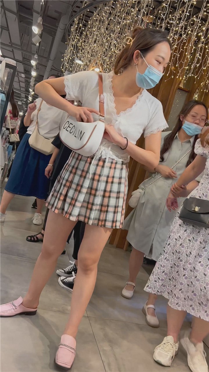 2022年9-10月KFC最新街拍美女视频[27.2G]