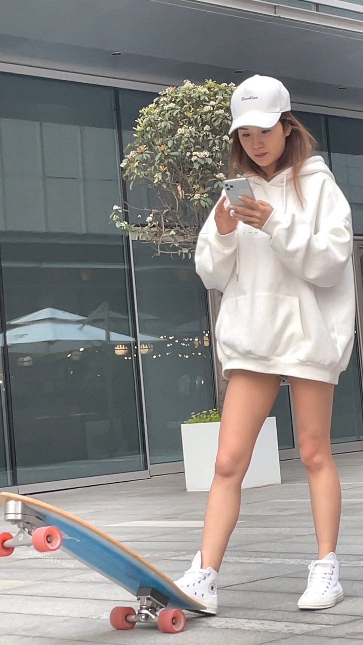 2023年9月KINGK最新街拍美女视频[12.7G]