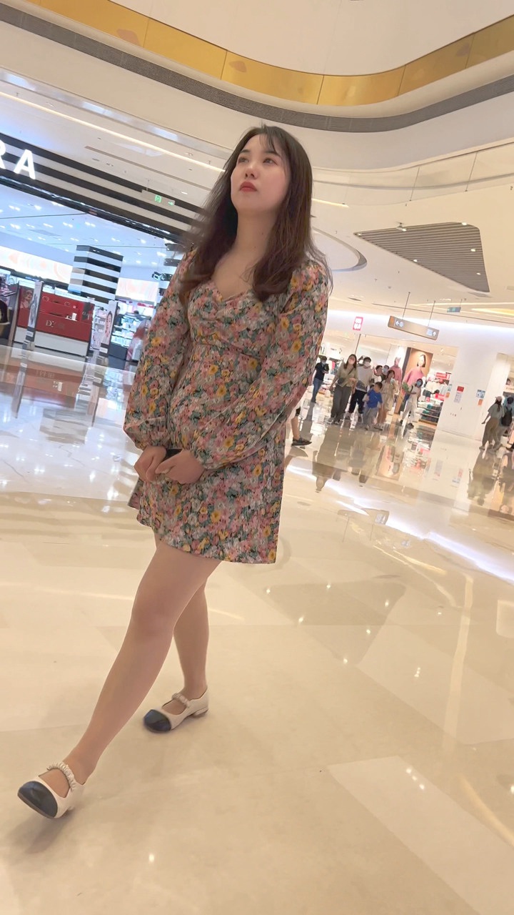 2023年10月KFC最新街拍美女视频[33G]