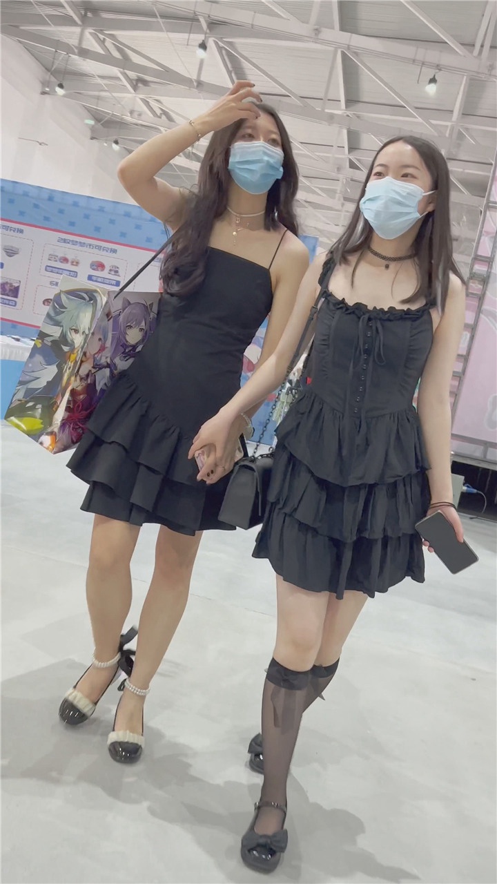 2023年10月KFC最新街拍美女视频[33G]