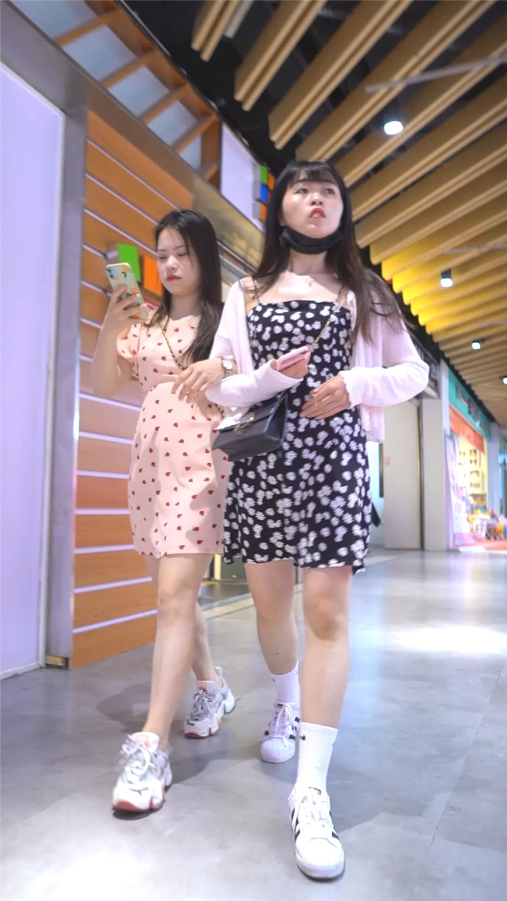 2023年9月YZW最新街拍美女视频[15.5G]