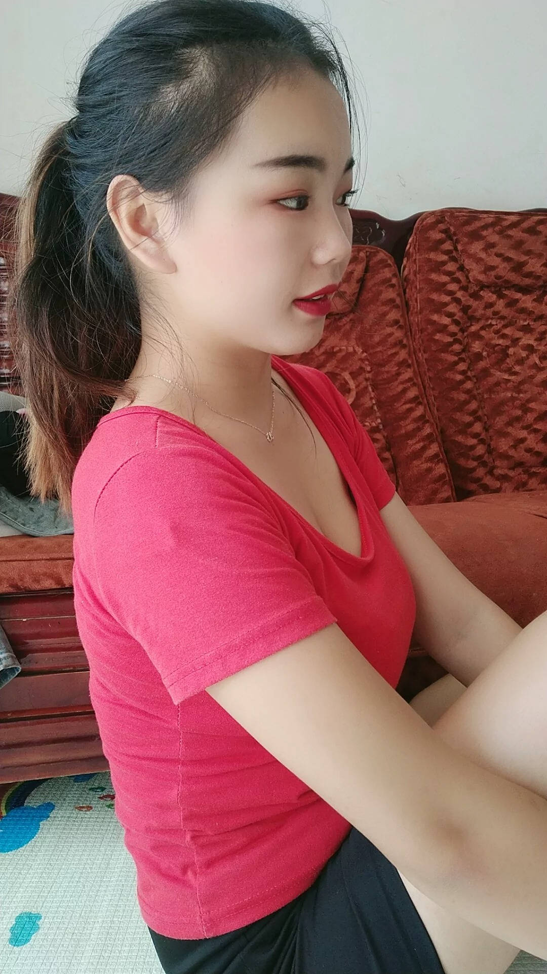 长靴黑丝美腿清纯可人SN18