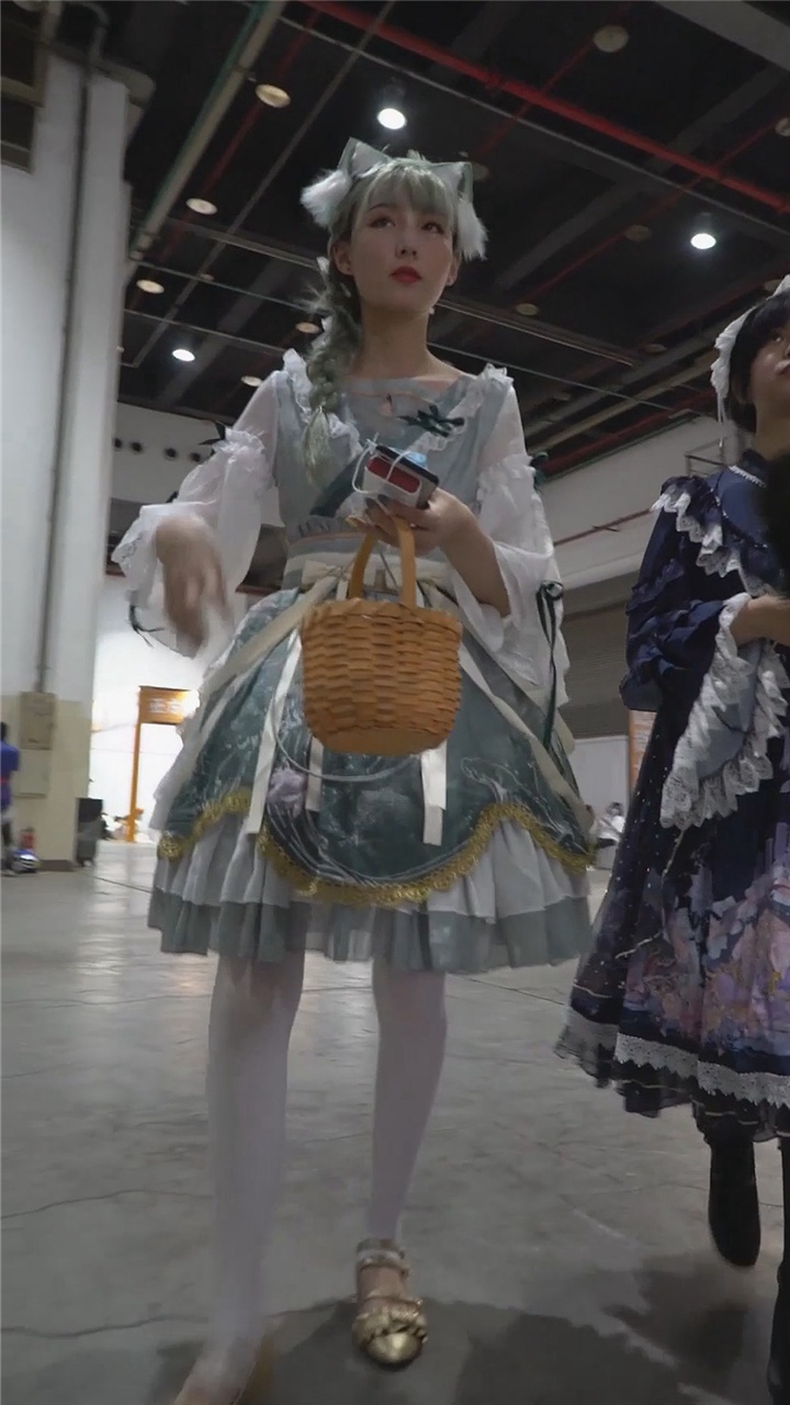2022年8月樱之舞最新街拍美女视频[17.9G]