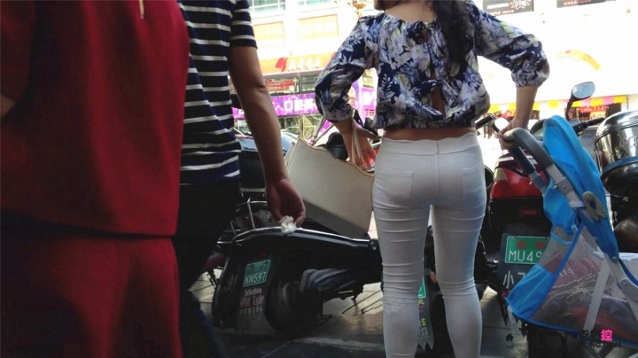 【小清新原创作品】窒息美臀[MP4/145MB]