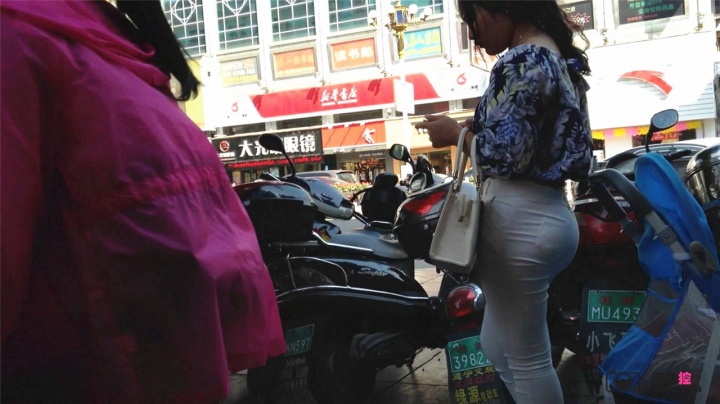 【小清新原创作品】窒息美臀[MP4/145MB]