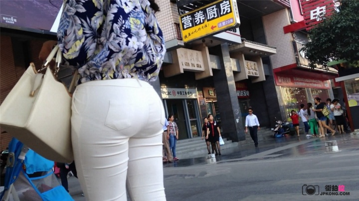 【小清新原创作品】窒息美臀[MP4/145MB]