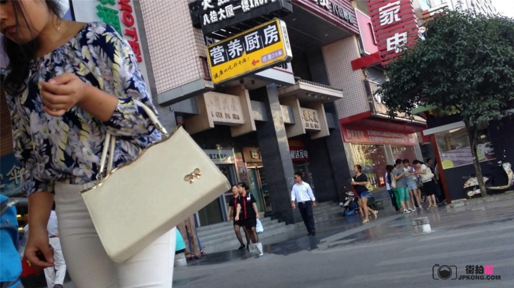 【小清新原创作品】窒息美臀[MP4/145MB]