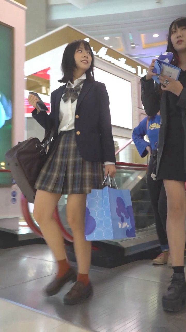 樱之舞2021年精选街拍美女视频大合集[55.4G]