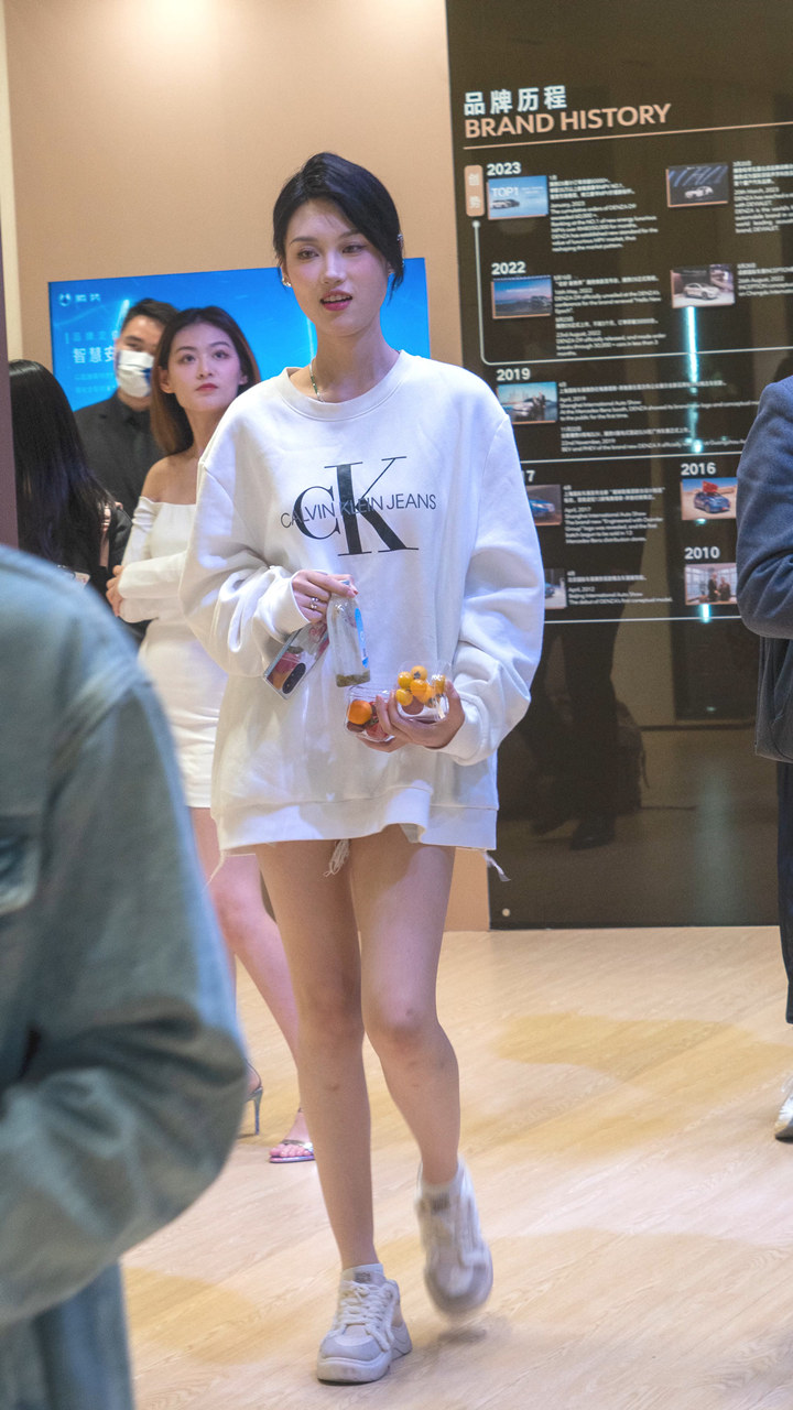 2023年上海车展最新街拍美女视频[26.6G] 