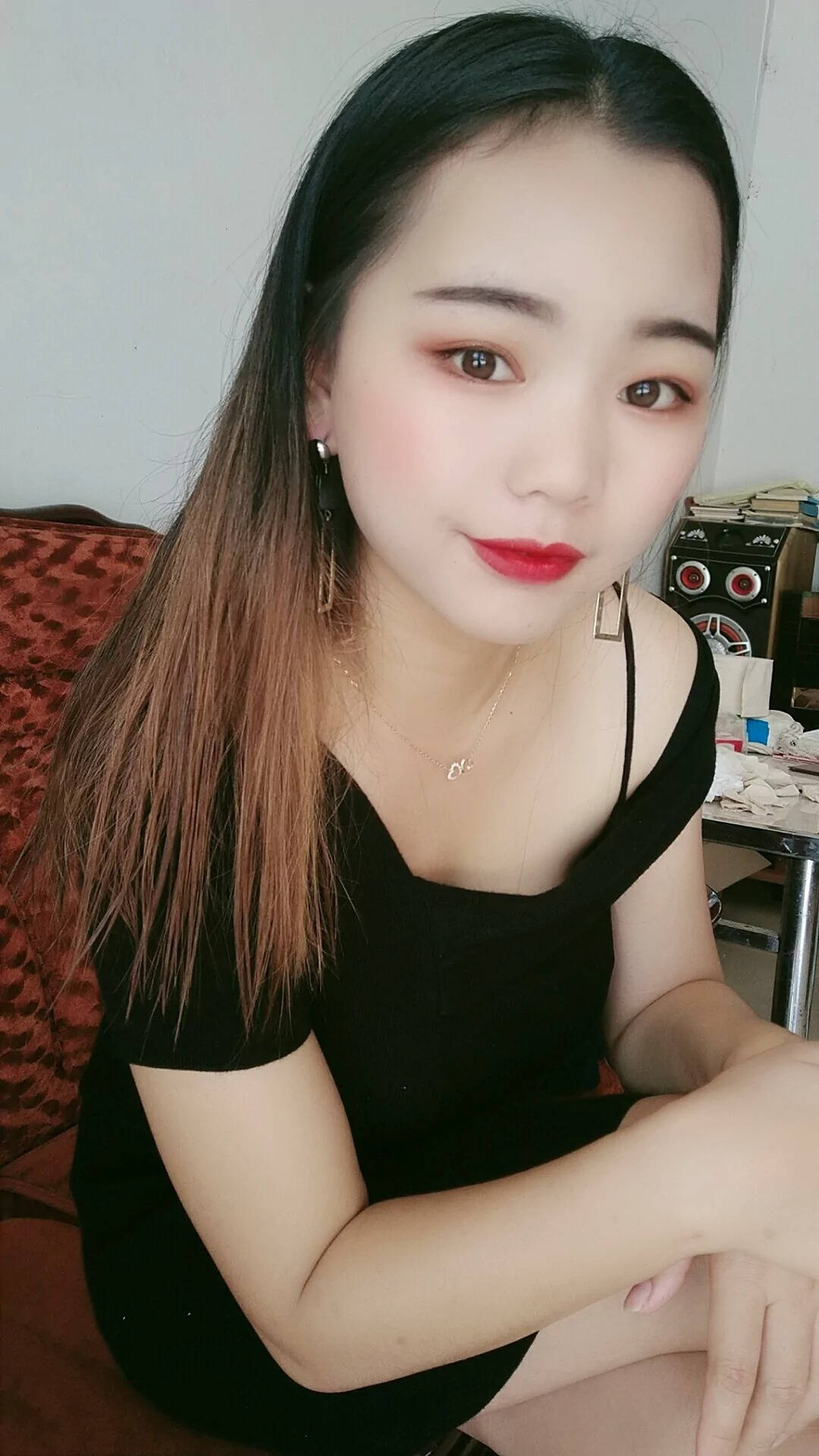 极品白热裤肉丝美腿少女SN20